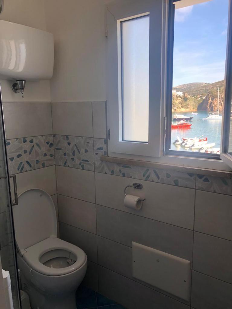 Appartamento Agenzia Isotur GINESTRA Ponza Esterno foto