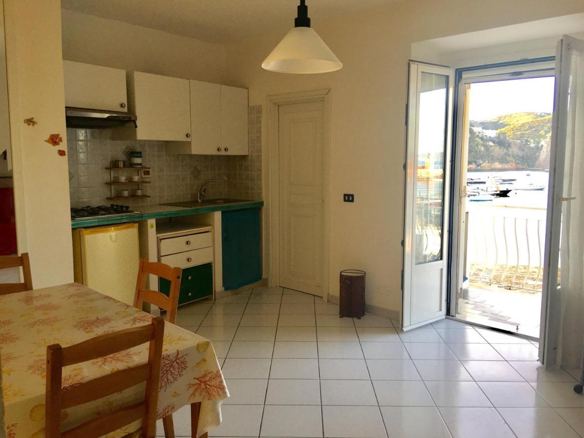 Appartamento Agenzia Isotur GINESTRA Ponza Esterno foto